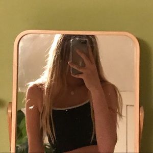 White trimmed cropped tank top!!